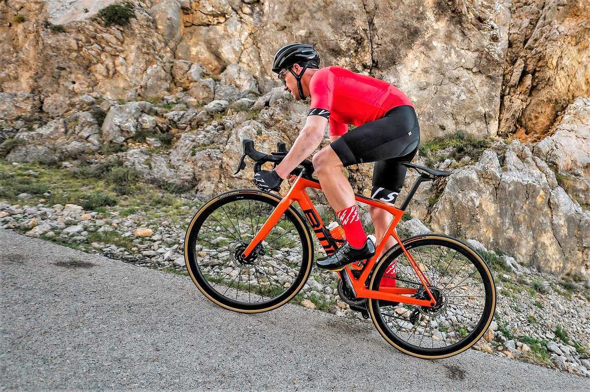 Pánský cyklistický dres Silvini MD1604 Stelvio