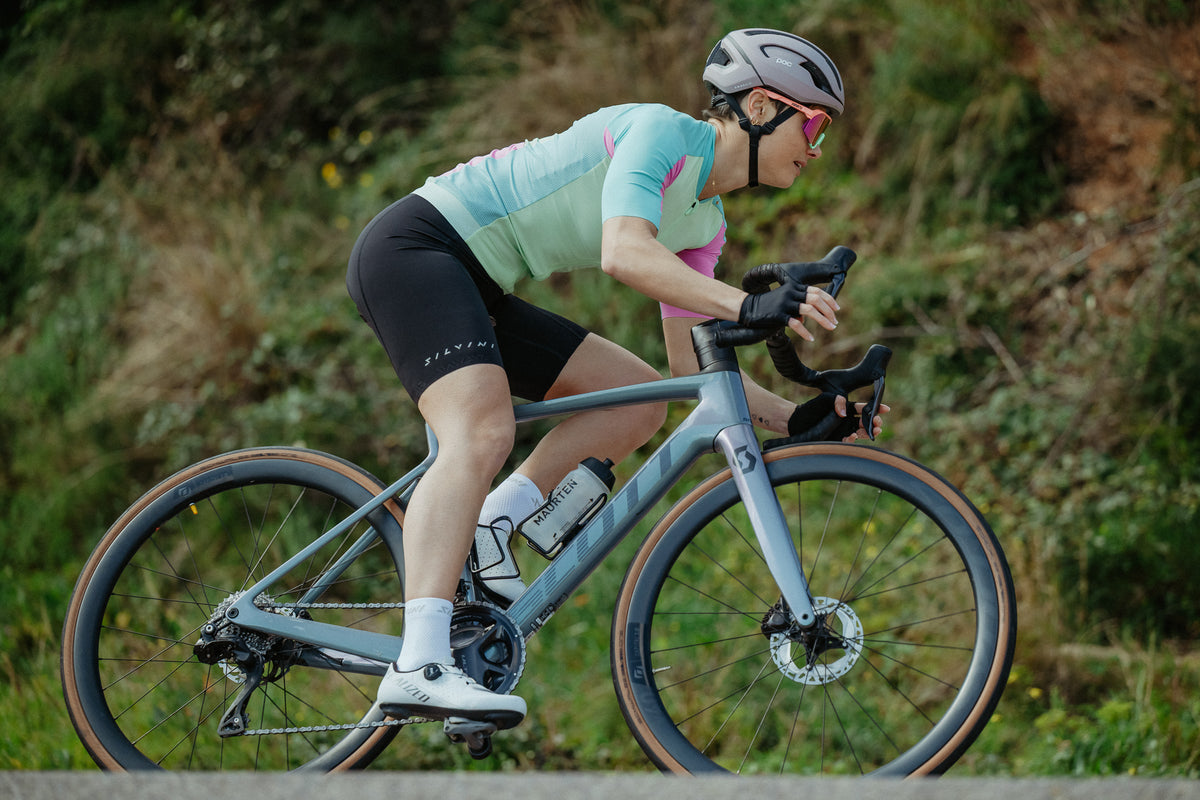 Dámský cyklistický dres Silvini WD2404 Stelvia